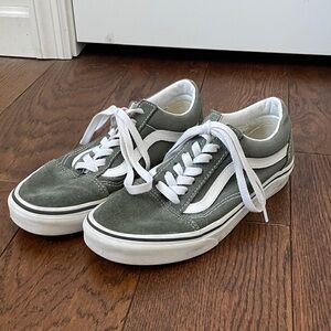 Vans Men's Green Suede Sneakers
